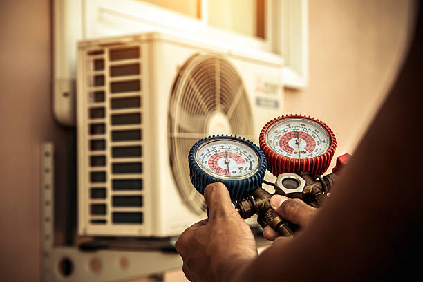 Professional Hvac technician working in Seal Beach, CA